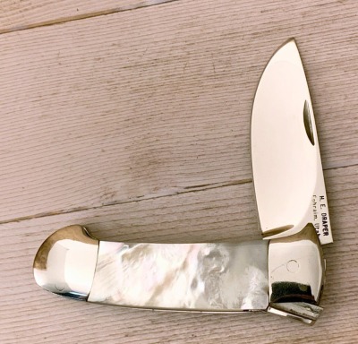Harvey Draper Pearl Lockback