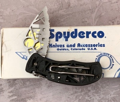 RARE Spyderco HK "Q" - 2