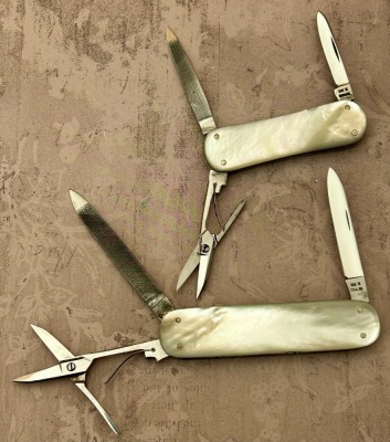 Case XX Stainless Pearl Lobsters with Scissors