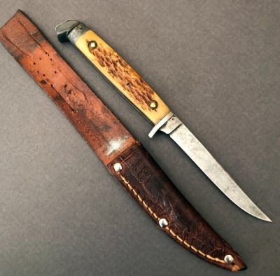 Unmarked Queen Bone Small Hunter