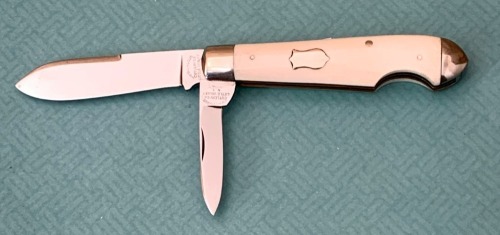 Cattaraugus Exhibition Bone Easy Open Teardrop
