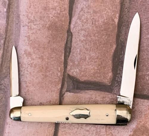 Cattaraugus Exhibition Bone Sleeveboard