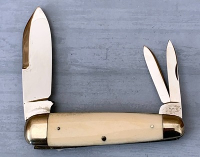Cattaraugus Exhibition Bone Sleeveboard Whittler - 2