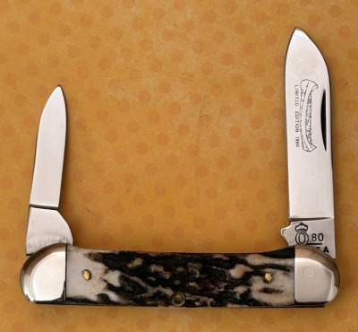 Queen USA Stag Canoe