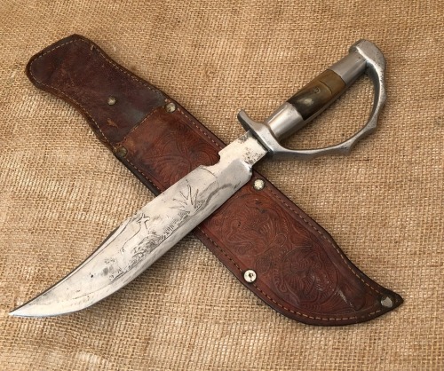 Mexican Bowie with Knuckle Guard