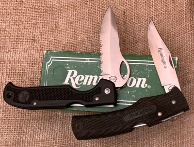Pair of Remington USA Lockbacks