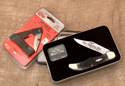 Case CCC 2000 Black Bone Folding Hunter & a Tri-Fold