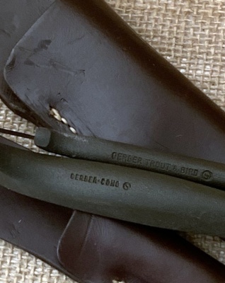 2 Gerber Sporting Fixed blades - 3