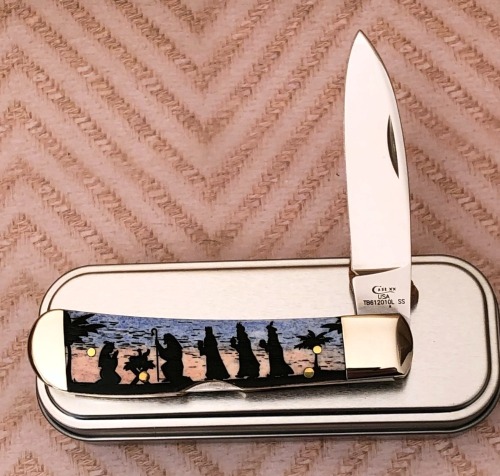 Case "O Come Let US Adore Him" Bone Tribal Lock