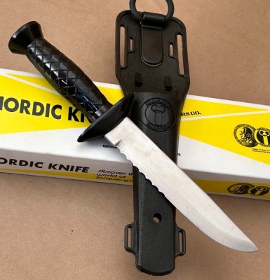 Seven Dive Knives - 12