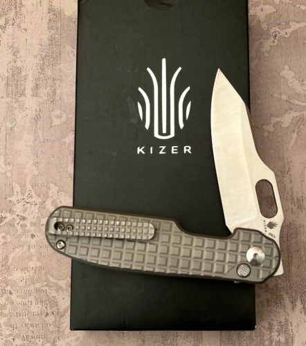 Kizer Cromorant Button Lock