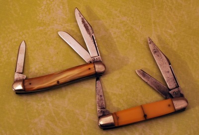 Pair of rare vintage Case Tested Knives. 9318 sh pen serpentine, all three blades marked with Case Tested logo, long pull, some rust on the upper blade edge keeps it from being excellent, plus a rare 32055 three blade senator pattern, low vg with several 