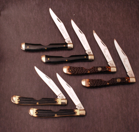 Six Queen easy open knives