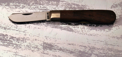 Case USA wood budding knife