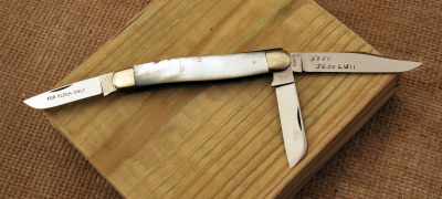 Walden Knife Co Pearl serpentine stock with salesman numbers - 2