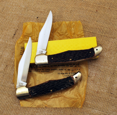 Pair of Bull Brand Bone Folding Hunters - 2