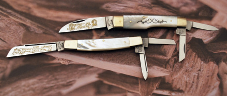 Two Pearl Fight'n Rooster pearl knives