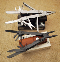 Two SOG Multitools in Box