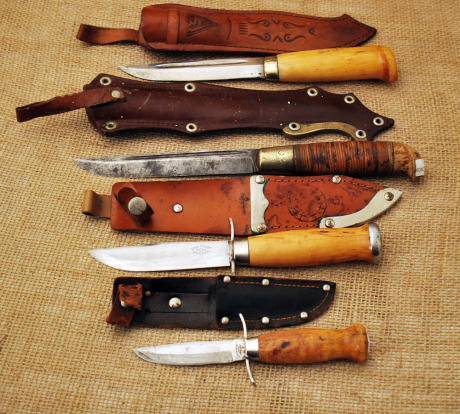 4 Pukko knives