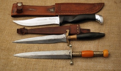 3 Fixed Blades