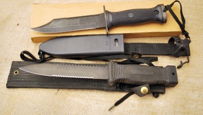 Two fixed blades
