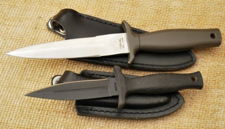 Pair of boot knives