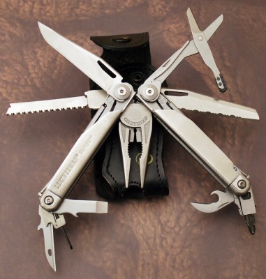 Leatherman Surge