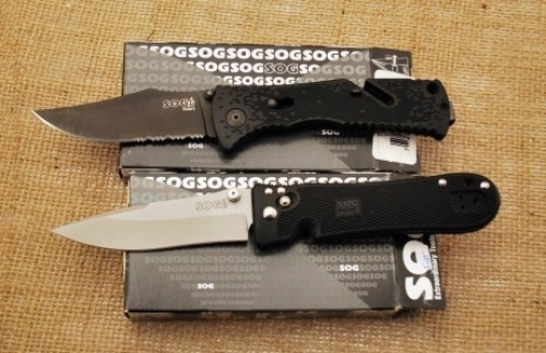 SOG Spec Elite 1 and TiNI Folder