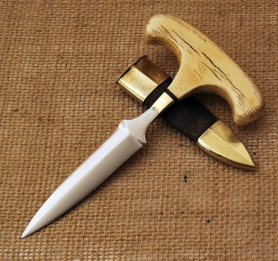 Unmarked Push Dagger - 2