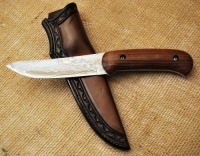 Unmarked Damascus Hunter