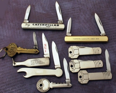 Group of 9 novelty knives