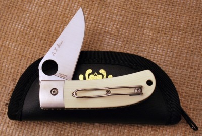 Spyderco A. T. Barr One Eyed Jack - 2