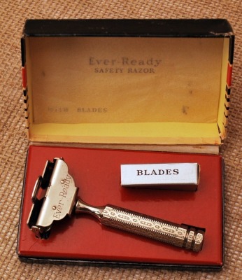 Ever-Ready Safety Razor - 2