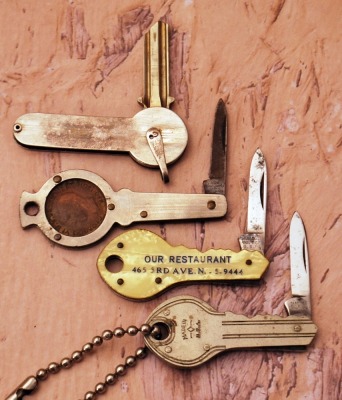 Four Key ring knives or implements