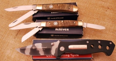 Three Smith & Wesson Knives