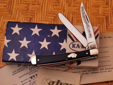 KA-BAR Bicentennial Trapper