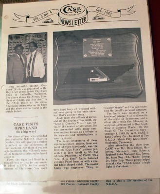 Important Collection Of Case Collector Club Newsletters - 28