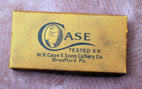 Vintage W.R. Case & Sons Knife Box