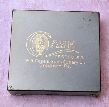 Vintage W.R. Case & Sons Knife Box