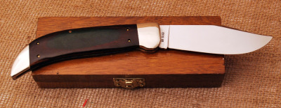 Case E172 Buffalo with Box - 2