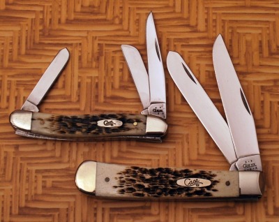 Pair of deep Jigged Bone Handle Case Knives