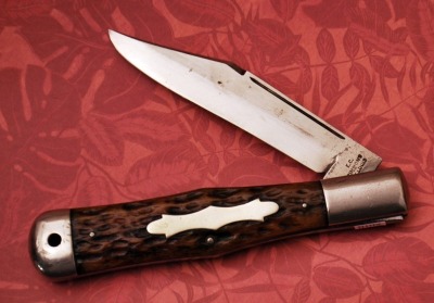 E.C. Simmons bone Coke Bottle Folding Hunter