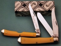 Pair of Queen Yellow Handles
