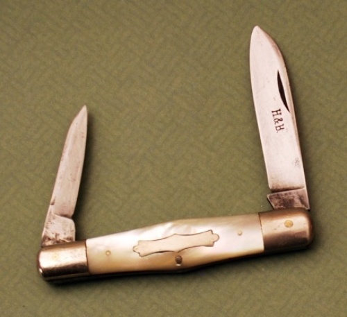 H & B Pearl Swell Center