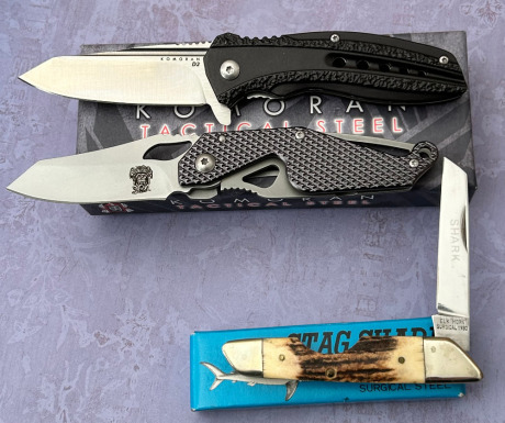 3 knives: Komoran, Gas Monkey and Elk Horn Shark