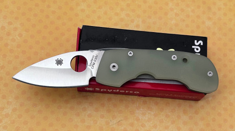 Spyderco Leafstorm