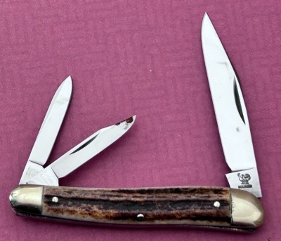 Hen & Rooster Gutmann Stag Whittler