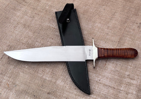 Jim Siska Large Wood handled Handmade Bowie