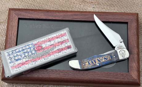 US Navy Commemorative Case Mid Folding Hunter