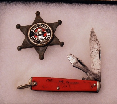 Lone Ranger Knife and Badge - 2